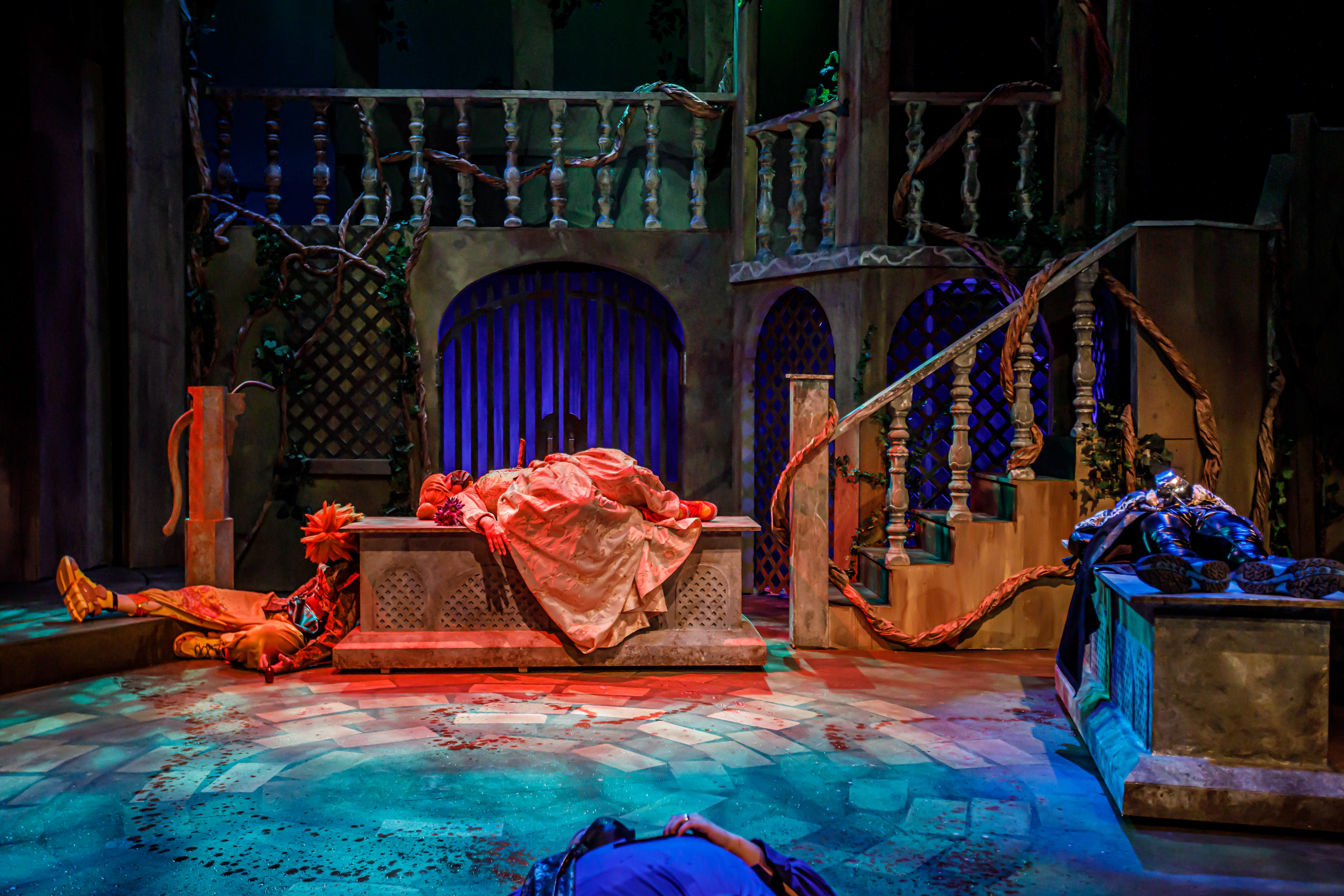 “R&J&Z” at University of Memphis – Jenni Propst Lighting & Digital ...